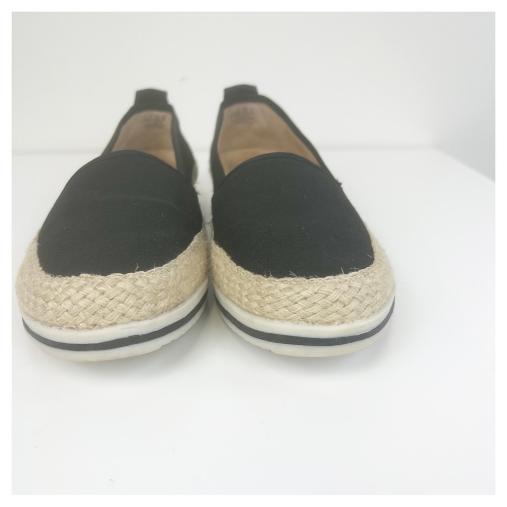 Naturalizer Davenport Flat in Black‎ 8.5 - Picture 2 of 9